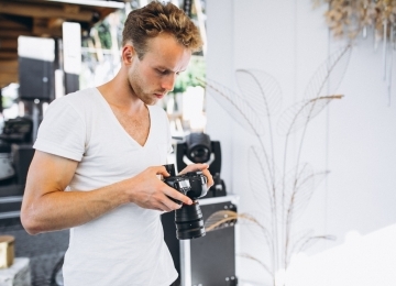 A Day in the Life of a Wedding Photographer: What Really Happens image