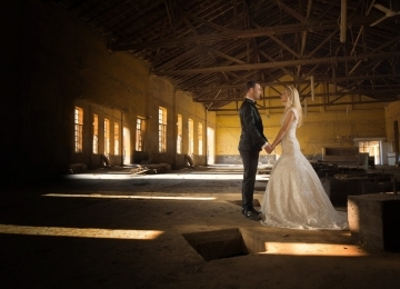 The Importance of Lighting in Wedding Photography: A Professional’s Guide image